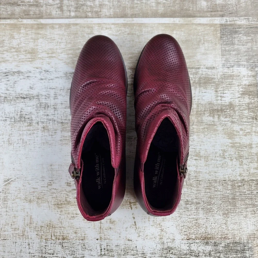 Coldwater Creek Aledo Womens Ankle Booties Sz 6.5 M Wine Leather Side Zipper